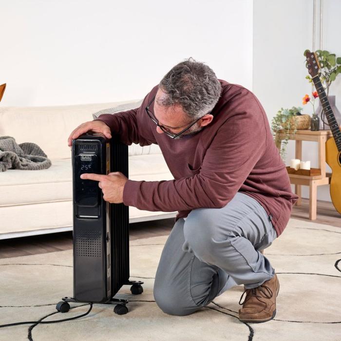 BLACK+DECK - BLACK+DECK Oljeelement Digital 2000W Svart