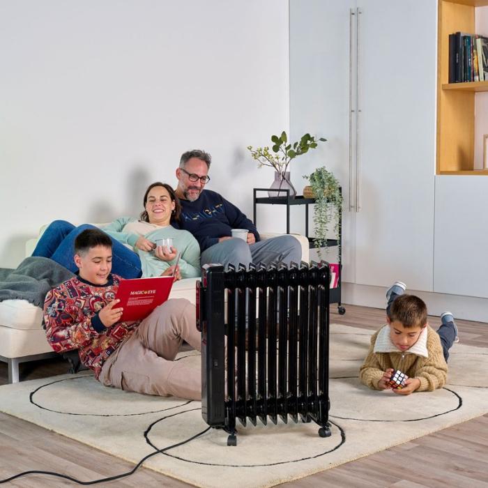 BLACK+DECK - BLACK+DECK Oljeelement Digital 2500W Svart