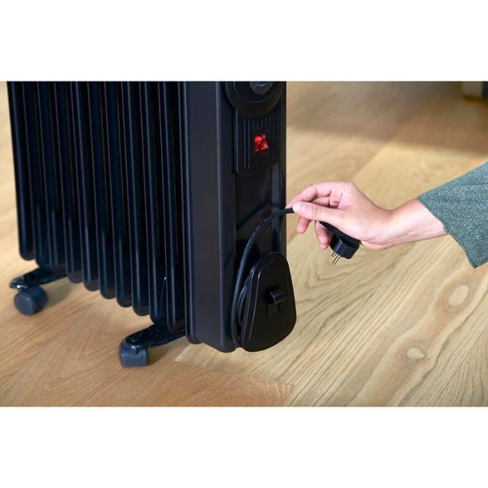 BLACK+DECK - BLACK+DECK Oljefyllt element 2000W Svart