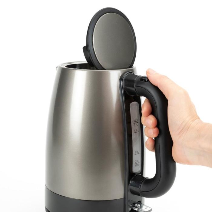BLACK+DECK - BLACK+DECK Vattenkokare 2200W 1,7L Borstat Rostfritt Stål