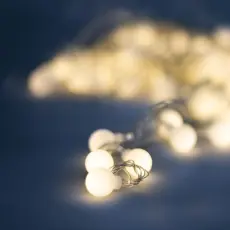 Forever Light - Forever String Light Solar LED Frosted Balls SFB61 6.5m 30 balls - Varm Vit