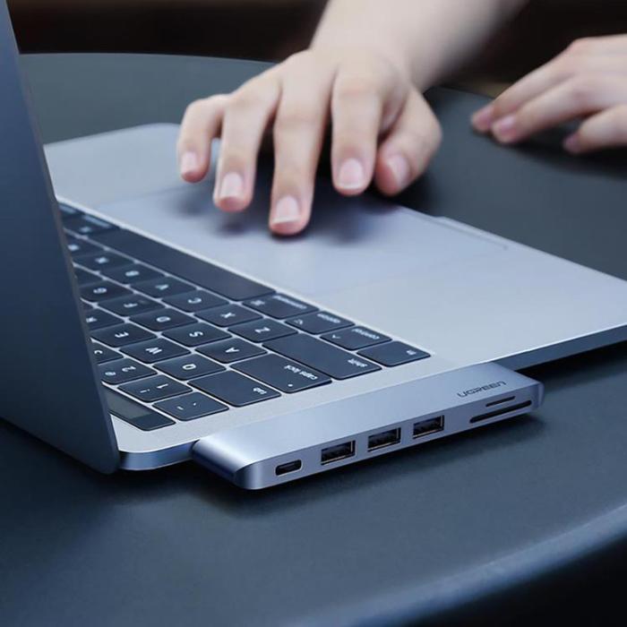 Ugreen - Ugreen 4in1 Multifunktionell HUB USB Typ-C 2x MacBook Pro/Air - Grå