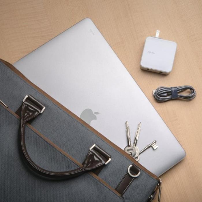 Moshi - Moshi iGlaze för MacBook Pro 16-tum - Svart