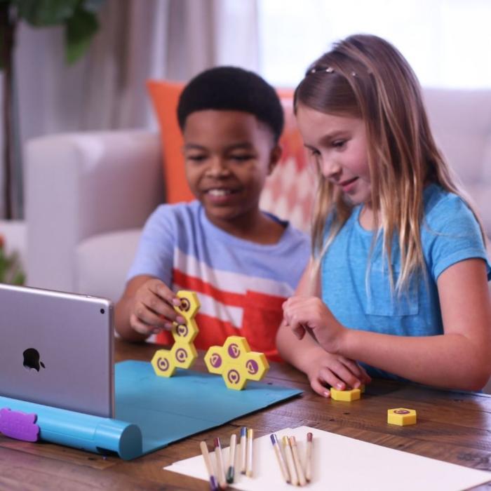 Shifu - Shifu Plugo: Länka - Klassiska byggstenar möter modernt digitalt spel