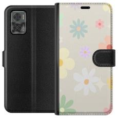 iSecrets - Plånboksfodral till Motorola Moto E22i med fejdande blommor
