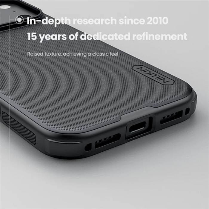 Nillkin - NILLKIN iPhone 17 Pro Max Mobilskal MagSafe Frosted Shield Pro - Svart