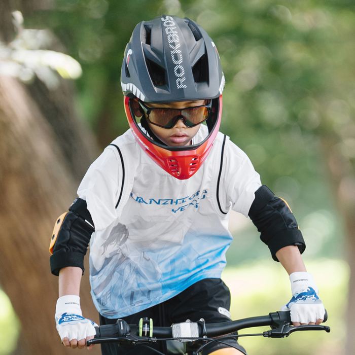 Rockbros - Rockbros Barncykelhjälm Med Avtagbar Jaw M (54-58) Shark - Svart