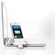OEM - Izofs Portabel USB dock f&ouml;r iPhone (Vit)