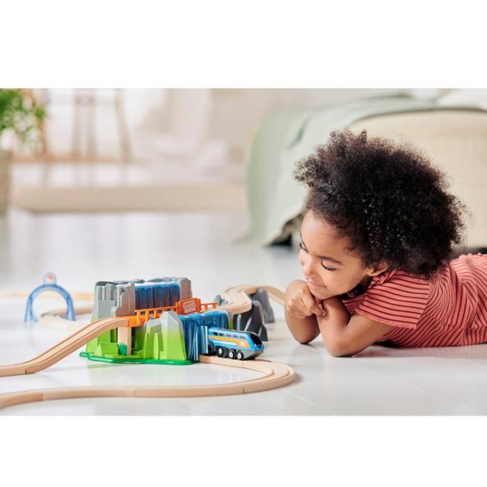 UTGATT5 - BRIO Waterfall Tunnel Smart Tech Sound 33978