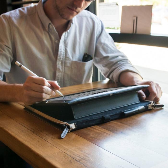 UTGATT5 - Twelve South BookBook för iPad Pro 12.9 & 10.5 (2017) - Brun