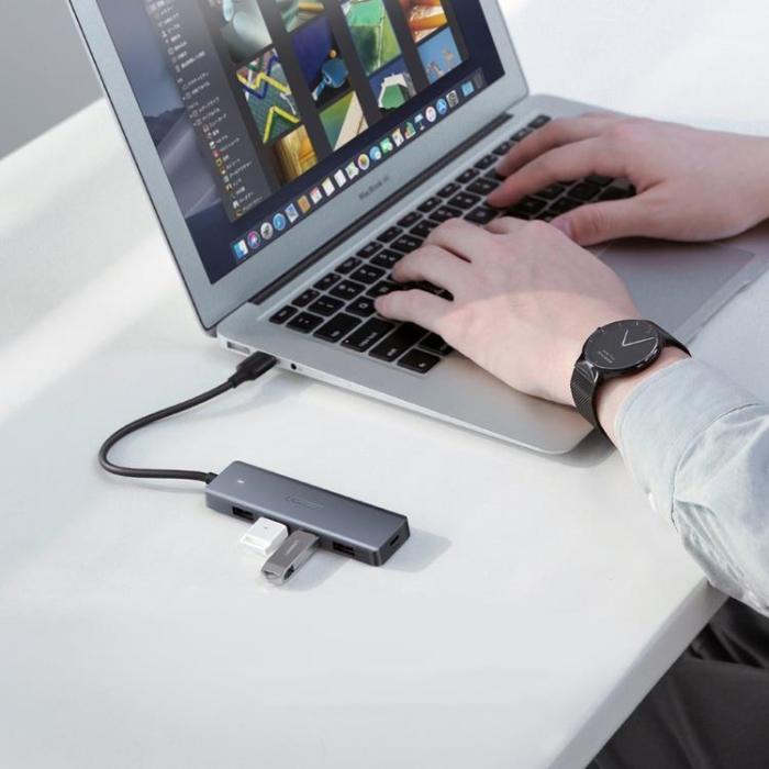 Ugreen - Ugreen USB HUB - 4x USB 3.2 Gen 1 med Mikro-USB-Strömport - Grå