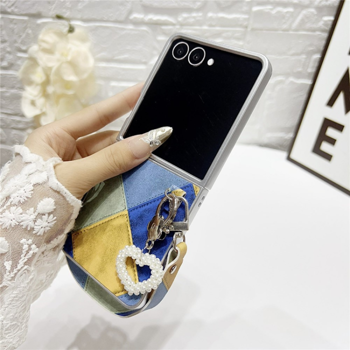 A-One Brand - Galaxy Z Flip 7 Mobilskal Retro Rhombus Med Love Pendant