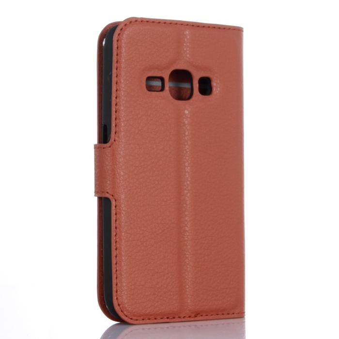 UTGATT5 - Plånboksfodral till Samsung Galaxy J1 (2016) - Brun