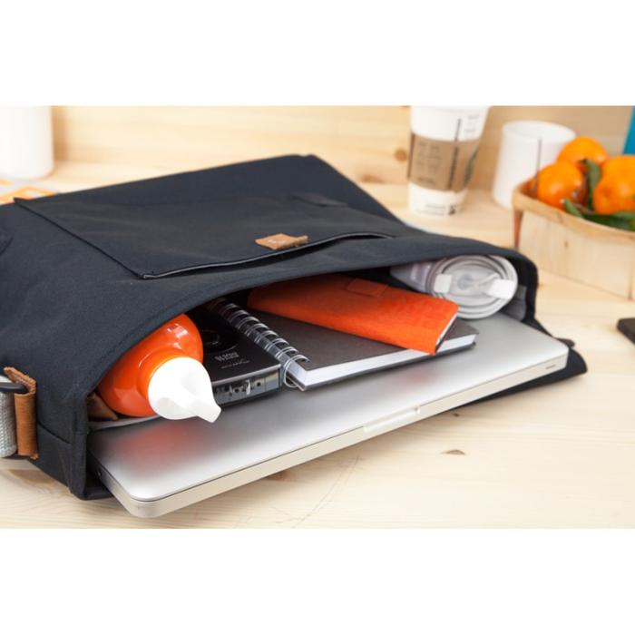 UTGATT5 - Golla Original kabinväska för dator och surfplatta upp till 17.3