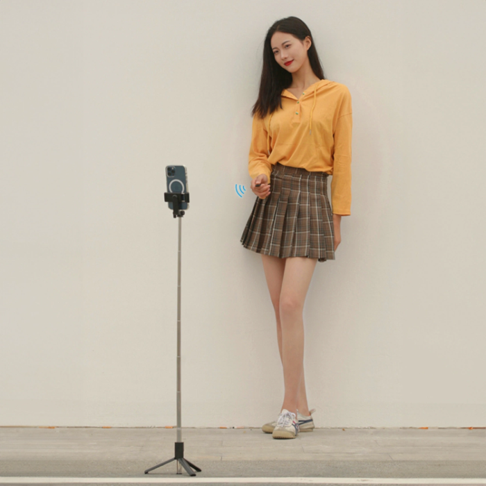 OEM - Selfiestick Teleskopstativ 1m med Telefonhållare - Svart
