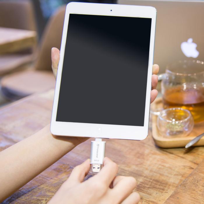 UTGATT5 - Transcend USB-minne med Lightning 64GB - Vit