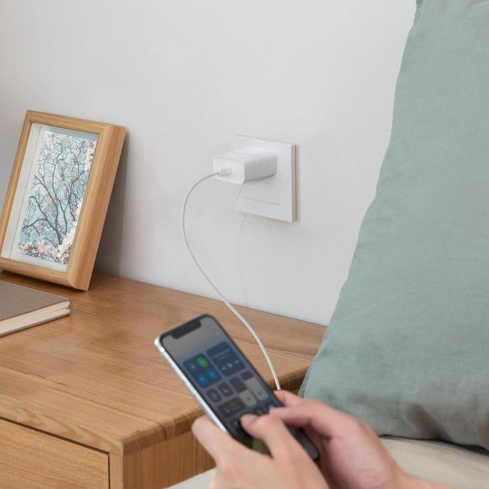 UTGATT5 - Ugreen Väggladdare 30W Typ-C Till USB Typ-C Kabel 2m - Vit