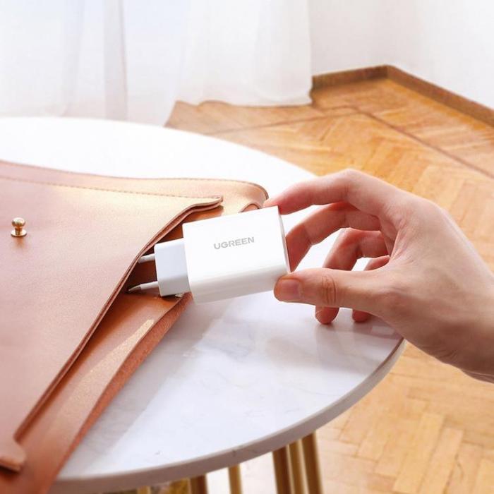 UTGATT1 - Ugreen Travel Väggladdare USB-C 30 W - Vit