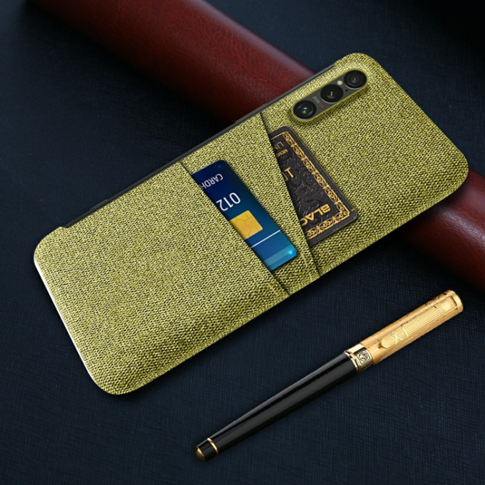 A-One Brand - Sony Xperia 1 VII Mobilskal med Dual Kortfack Tyg + PC - Gul