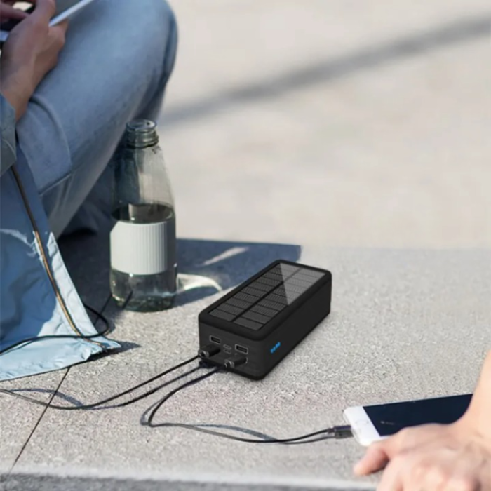 A-One Brand - Solar Powerbank 50000mAH med Camping Light - Svart