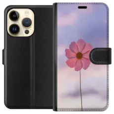 Gustaf - Pl&aring;nboksfodral till Apple iPhone 15 Pro med Rosa blomma