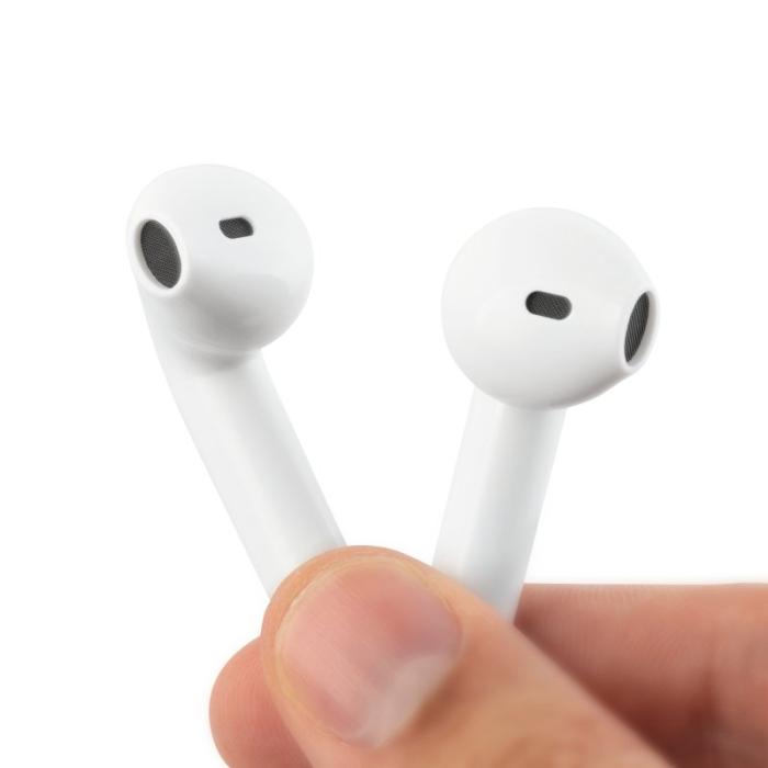 UTGATT1 - Streetz TWS-0008 True Wireless Grand semi-in-ear, Case, Wht