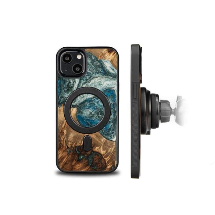 Bewood - Bewood iPhone 13 Mobilskal Magsafe Unique Planet Earth - Grön