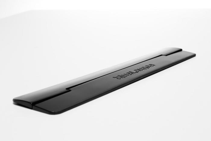 UTGATT5 - Bluelounge Kickflip - Utfällbart och självhäftande MacBook- - Macbook 15