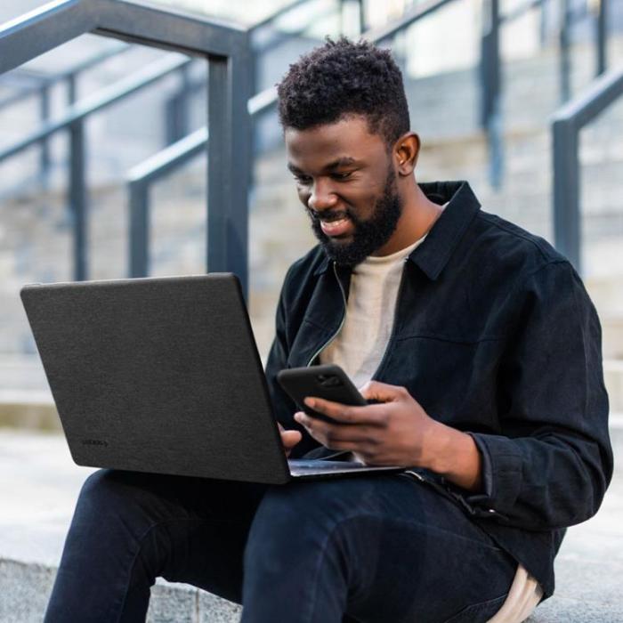 UTGATT1 - Spigen MacBook Pro 14 (2021/2022) Skal Urban Fit - Svart