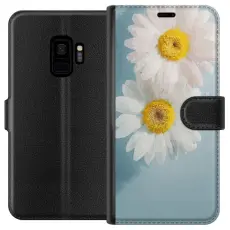 Gustaf - Pl&aring;nboksfodral till Samsung Galaxy S9 med Sommarblommor