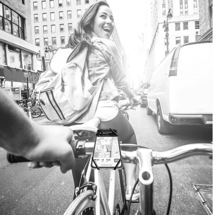 Celly - Mobilhållare för styre på cykel/ e-scooter