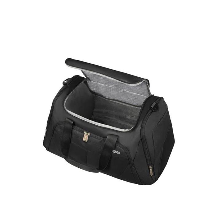 UTGATT1 - American Tourister Summer Funk Duffle 55/22 - Svart