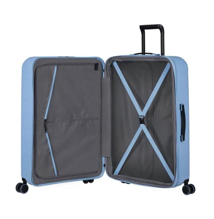 UTGATT1 - AMERICAN TOURISTER Nova Stream Spinner 77/28 Expand - Pastellblå