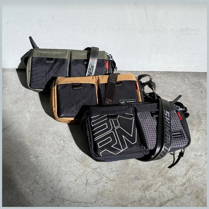 Skinarma - Skinarma Arrangörväska Crossbody Jager - Oliv