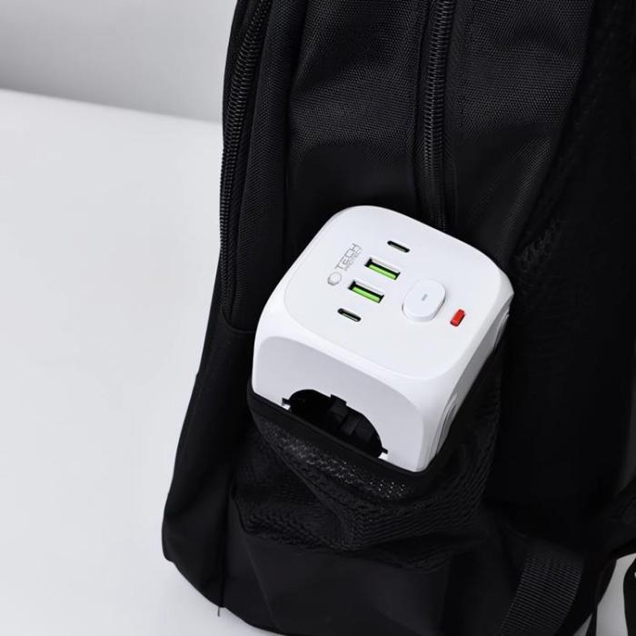 Tech-Protect - Tech-Protect Pcl3x4 Väggladdare adapter 2 Usb & 2 Typ-C & 3 Sockel - Vit