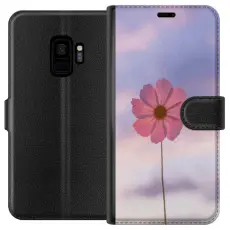 Gustaf - Pl&aring;nboksfodral till Samsung Galaxy S9 med Rosa blomma