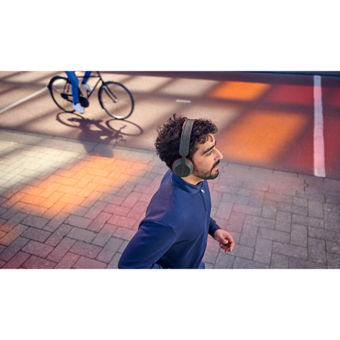 Philips - PHILIPS Over-Ear Hörlurar Sport Solcell IP55 - Svart/Röd