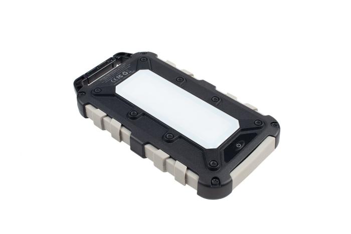 UTGATT4 - Xtorm FS305 Solar Charger 10 000 Robust