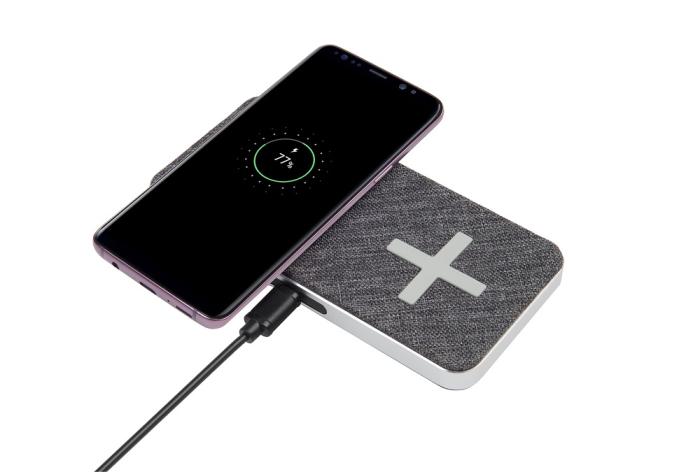 UTGATT4 - Xtorm Wireless Dual Charging Pad (QI) Magic