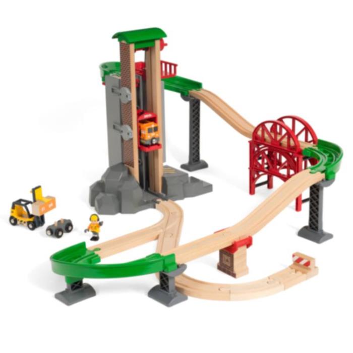 UTGATT5 - BRIO Set med hisschakt & bro. 33887