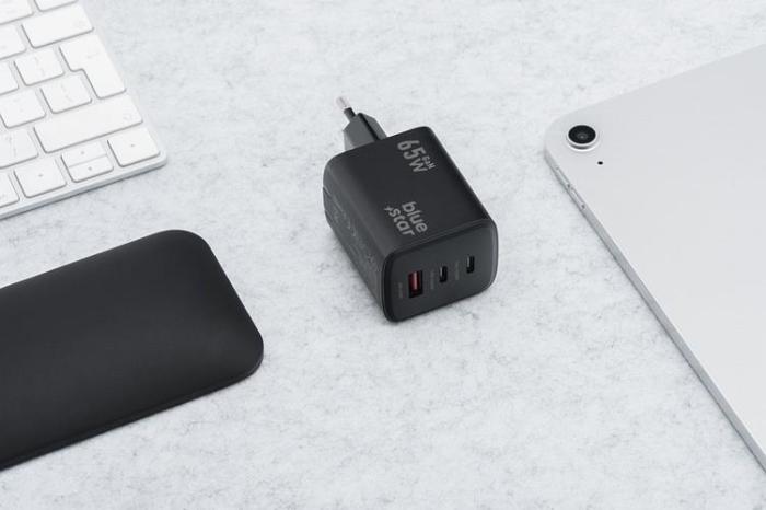Blue Star - BLUE STAR Snabbladdare 65W 2x USB-C/USB-A PD QC GaN 4A Svart