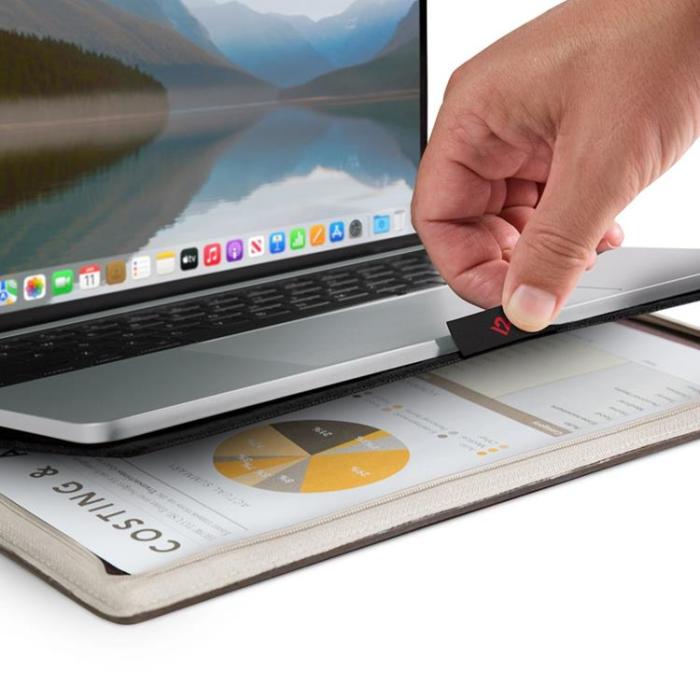 UTGATT1 - Twelve South BookBook för MacBook Pro M1 14-tum - Brun