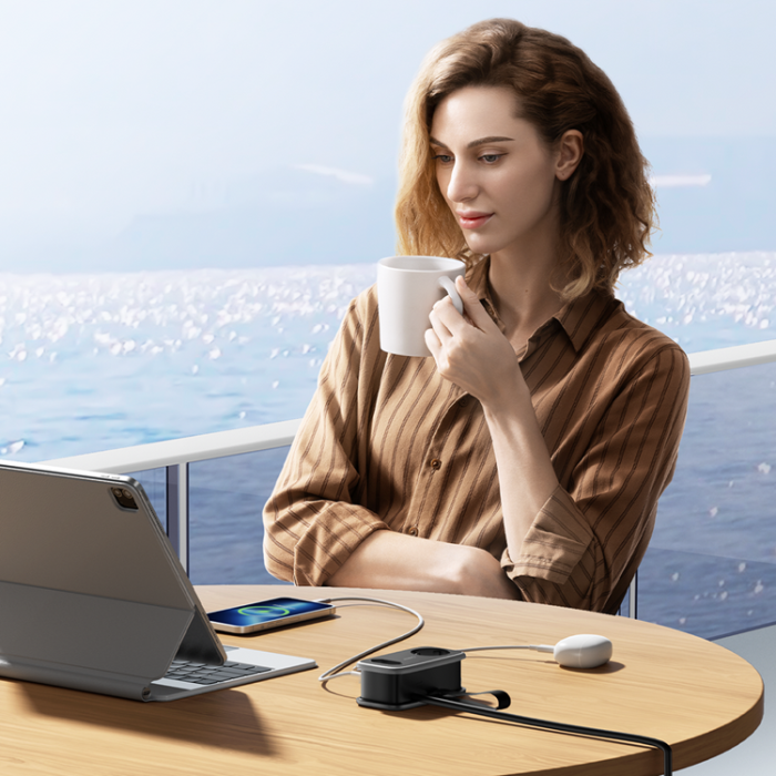 ORICO - Orico 5in1 Grenuttag 15.5W 2xUSB-A 1xUSB-C 2xAC APP - Svart