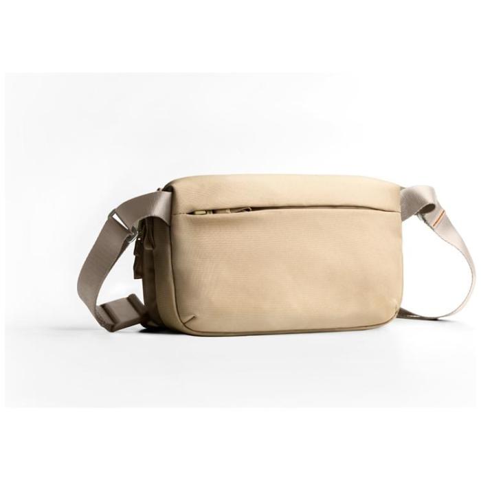 UNIQ - UNIQ Crossbody Axelväska 5L Denver - Khaki