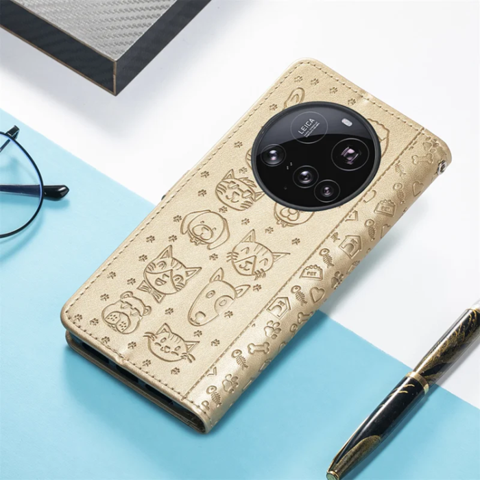 A-One Brand - Xiaomi 15 Ultra Plånboksfodral Cat Dog Pattern - Guld