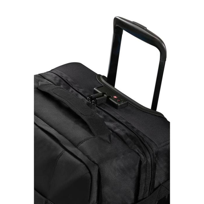 AMERICAN TOURISTER - AMERICAN TOURISTER Urban Track Duffelväska Liten - Svart