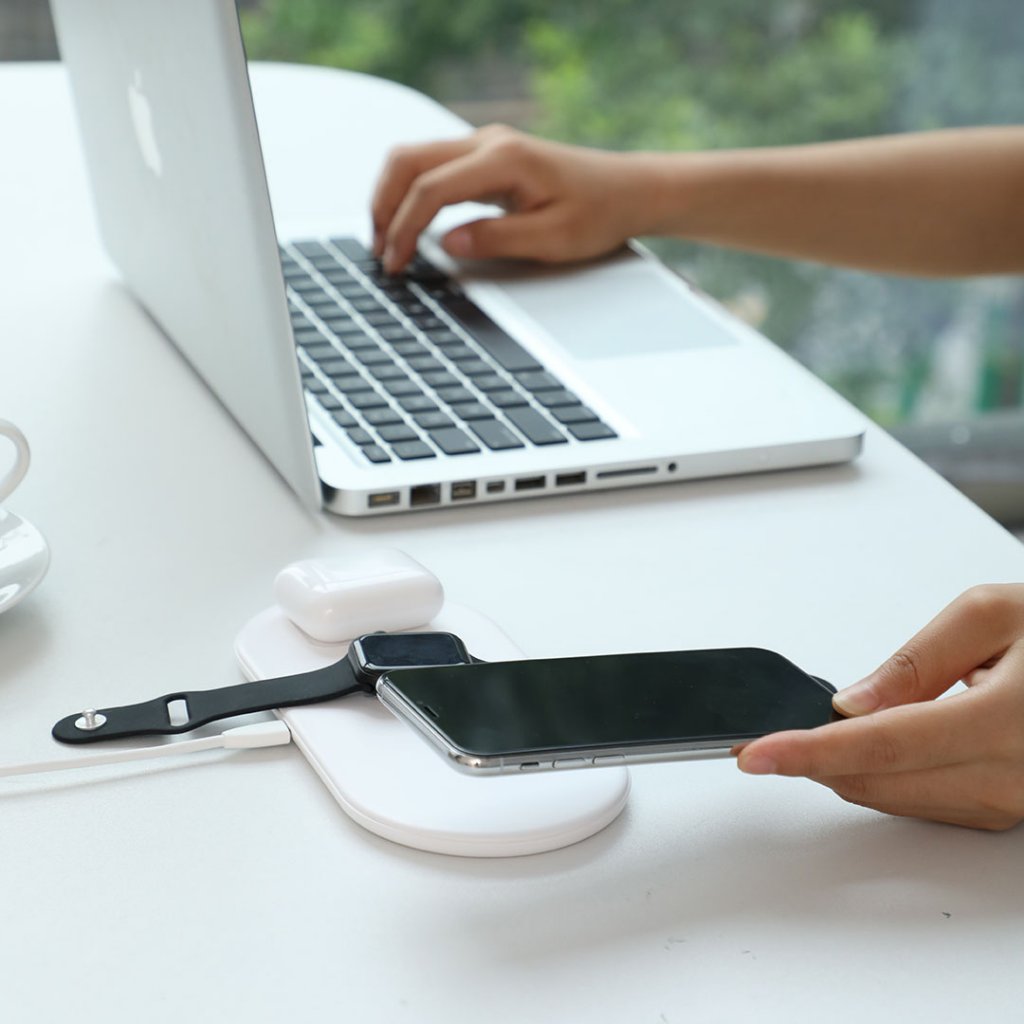 UTGÅTT
Baseus Smart 3 i 1 Trådlös Laddare för Apple Watch, telefon och AirPods