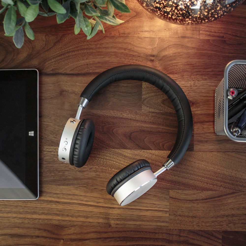 Satechi
Satechi Aluminum Wireless Headphones - Silver