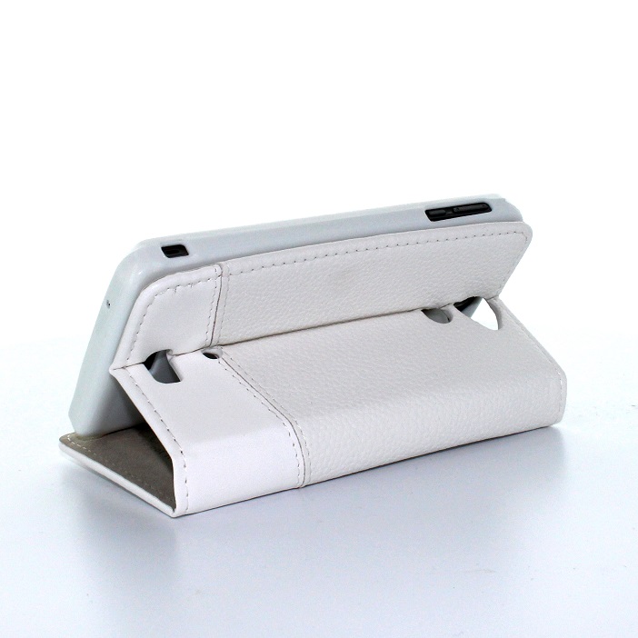 CoveredGear
CoveredGear Dual Embossed Plånboksfodral till Sony Xperia V - Vit