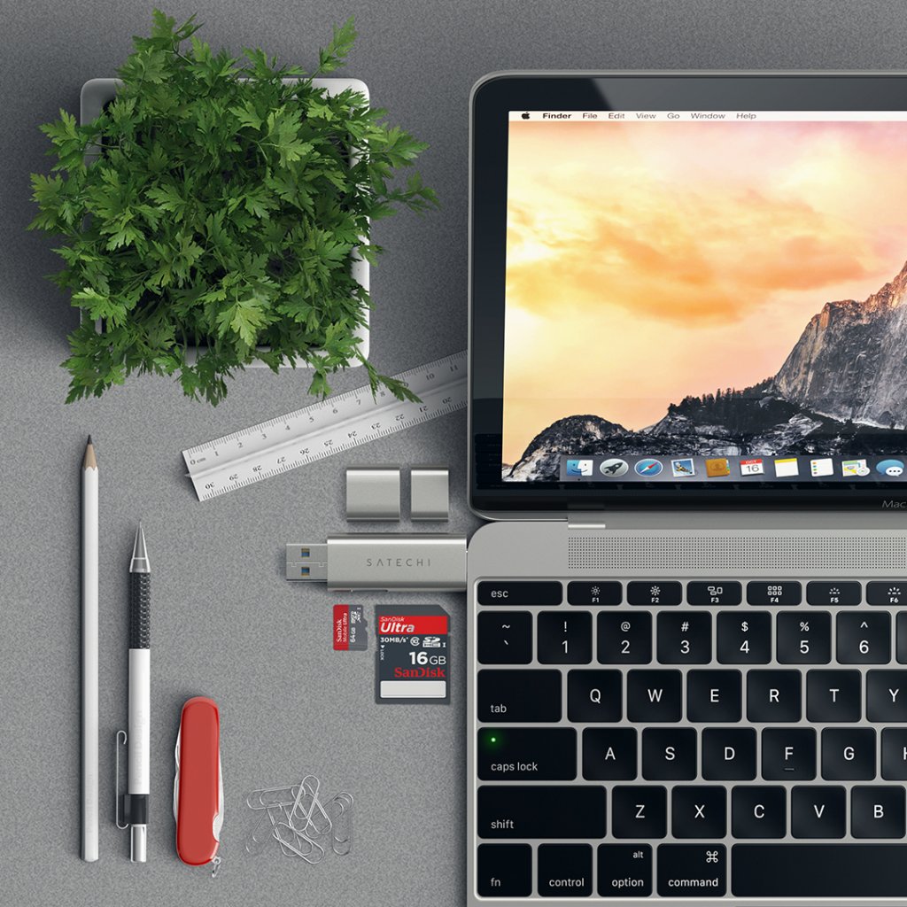 Satechi
Satechi USB-C och USB3.0 Micro/SD-kortläsare av aluminium - Rose Gold